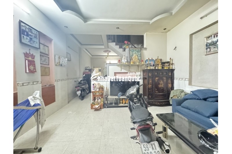 Bán nhà 2 tầng, 137m², 5PN, 5WC, Q.9, 7.95 tỷ, sổ hồng